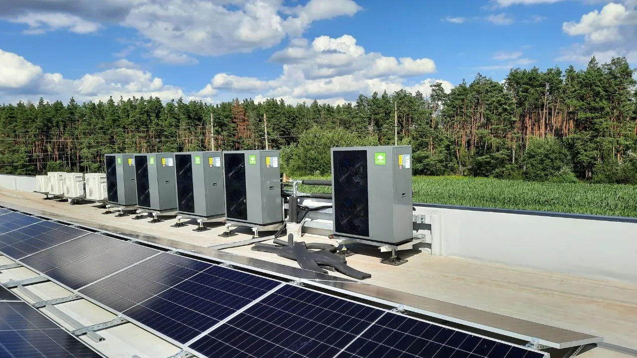 MycondヒートポンプBeeEcoシリーズを搭載した産業施設