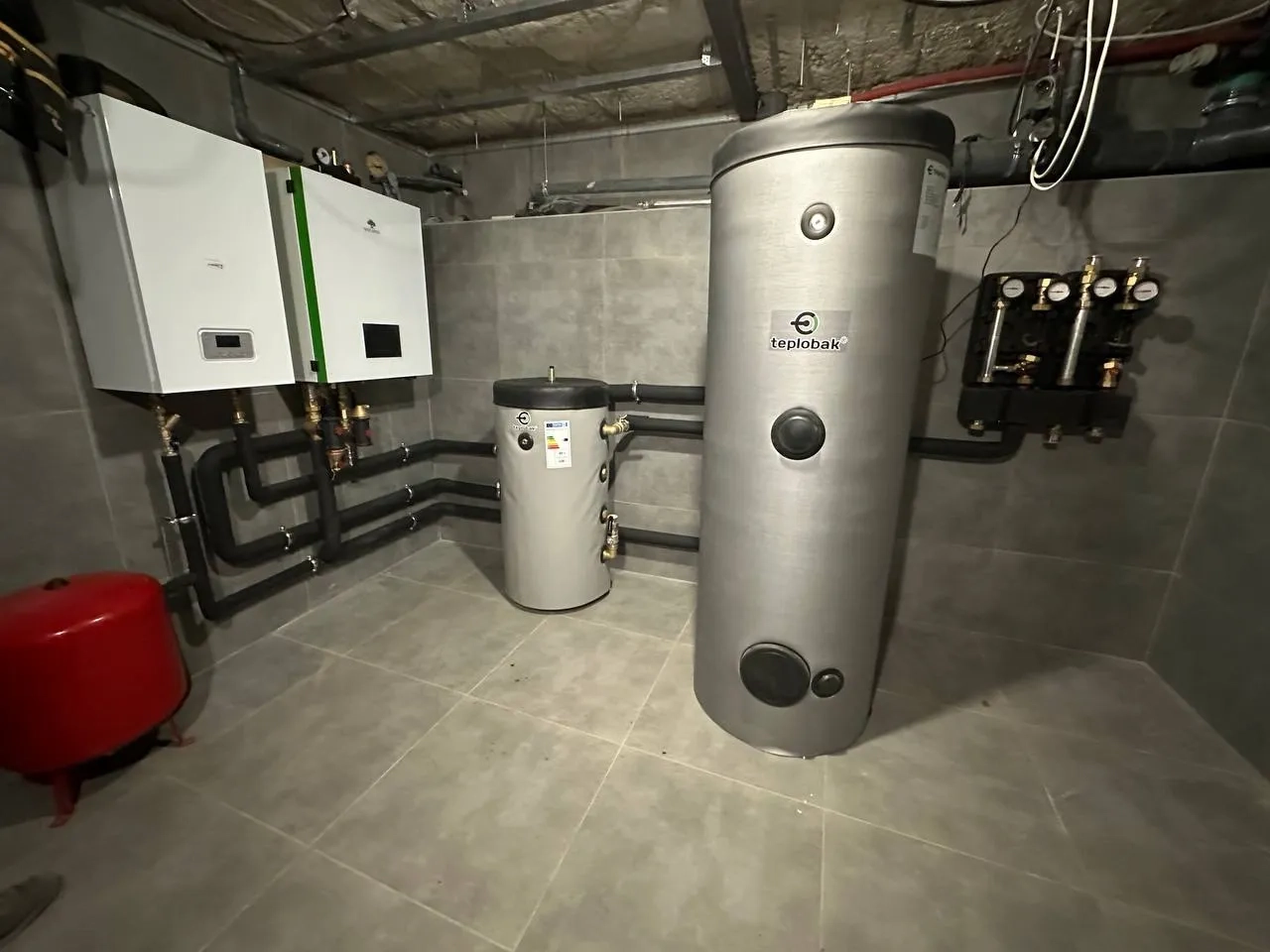 Mycond SplitヒートポンプBeeSmartシリーズを備えた田舎の住宅