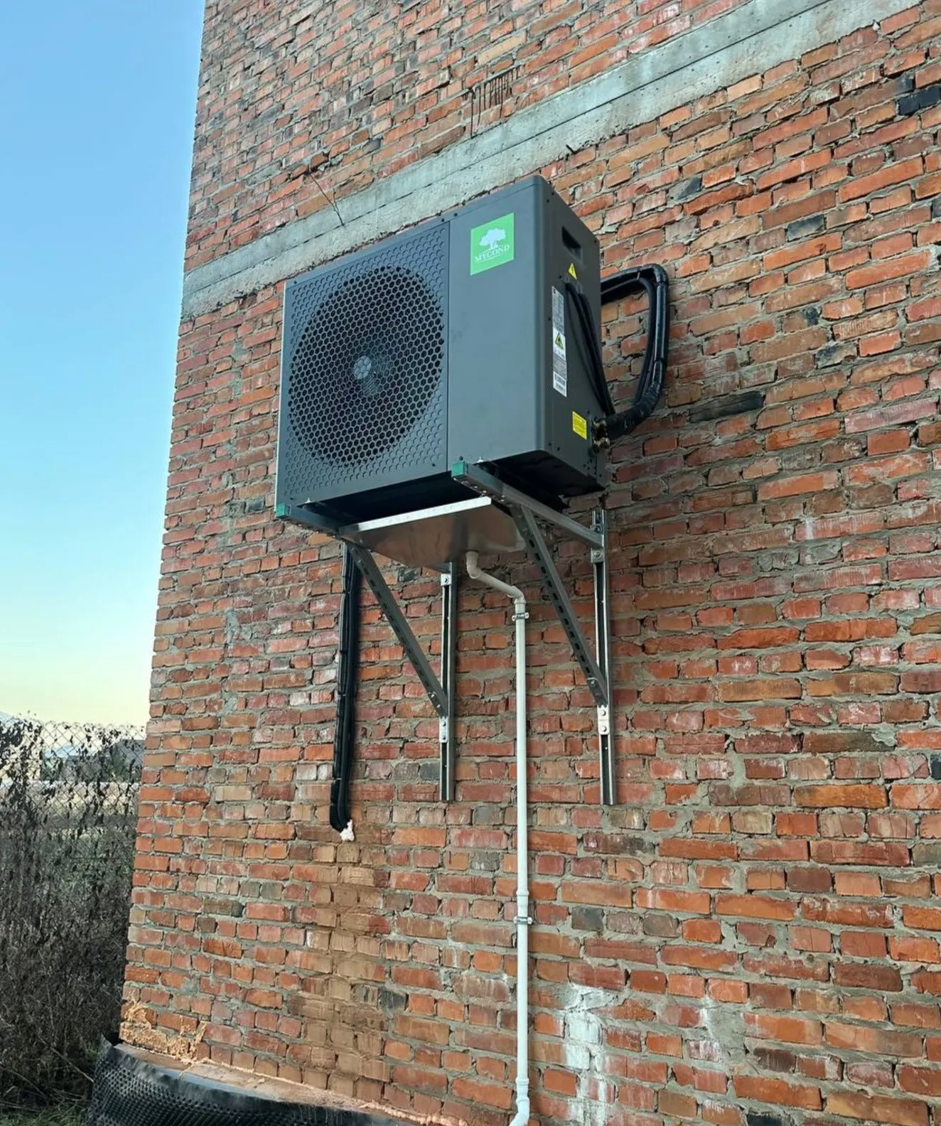Mycond BeeHeatを使用したプライベートハウスのレトロフィット