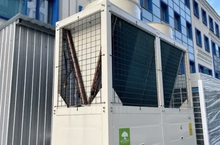 管理棟