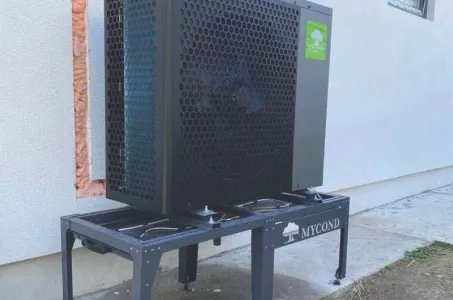 Mycond BeeHeat スプリットヒートポンプによる住宅用暖房